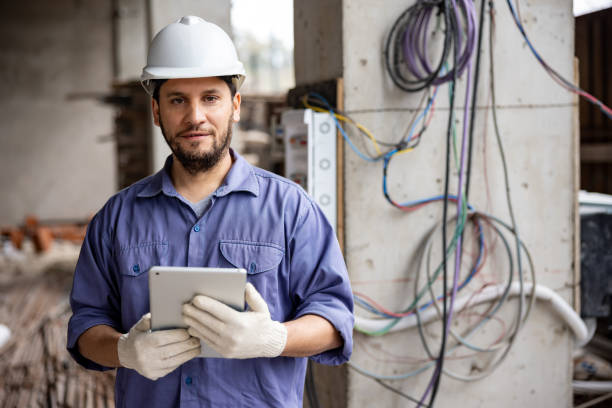 Best Emergency Electrical Repair  in Country Homes, WA